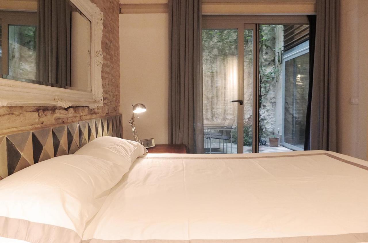 Architecture & Design In Triana Apartment Sevilla